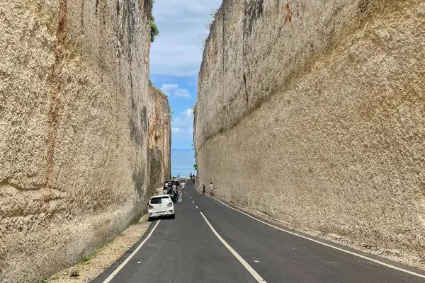 Trip to Uluwatu - Garuda Wisnu Kencana